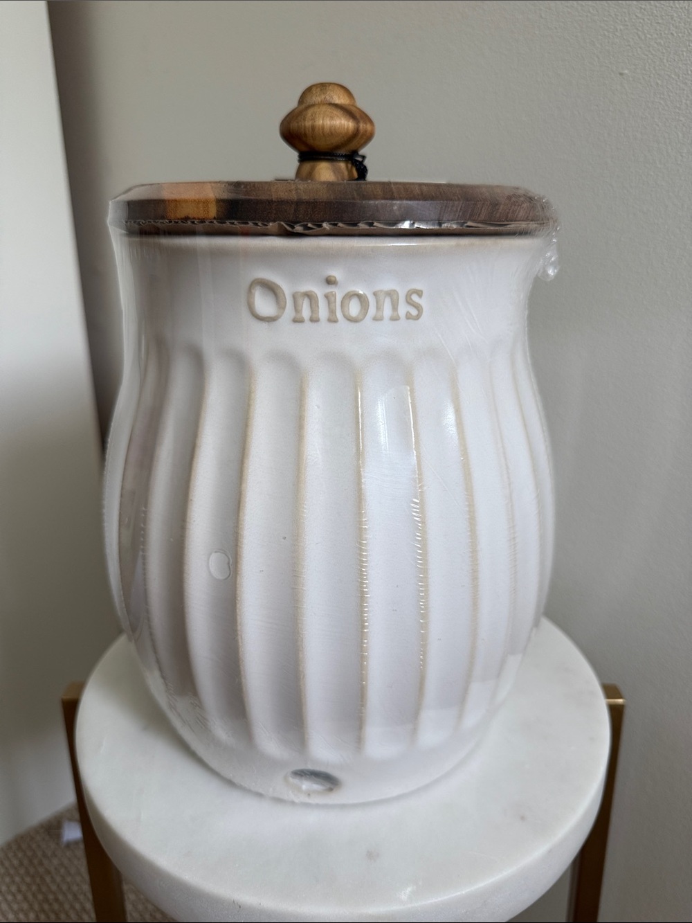 The Pioneer Woman Colette Stoneware Onion Keeper